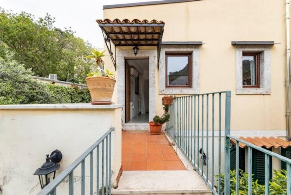 Appartamento Casa Kairos Taormina Esterno foto